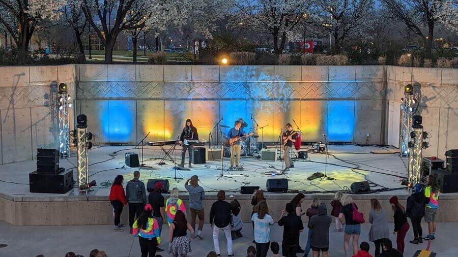 Outdoor amphitheater concert